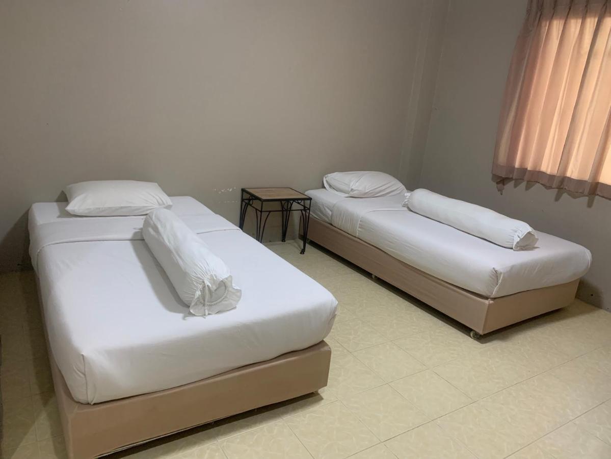 Lithai Guesthouse بيتسانولوك المظهر الخارجي الصورة