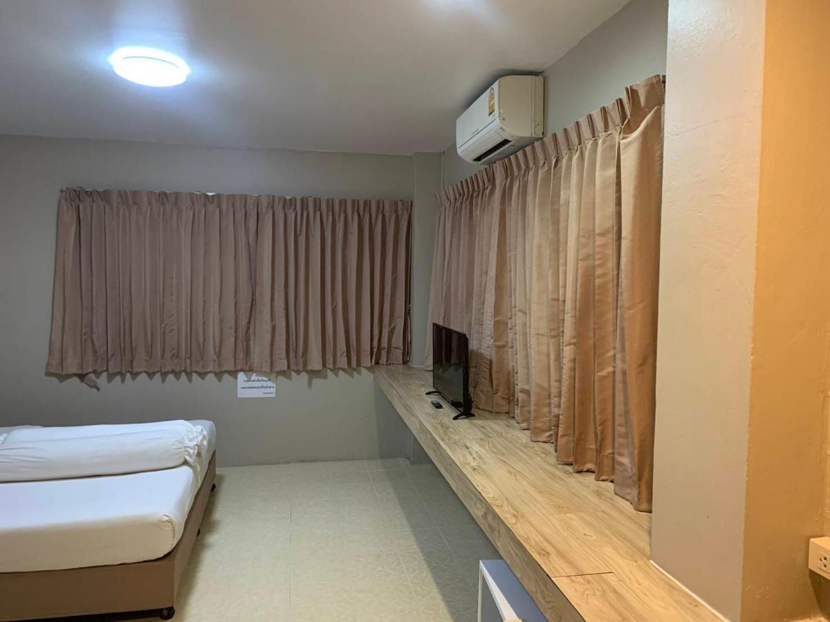 Lithai Guesthouse بيتسانولوك المظهر الخارجي الصورة