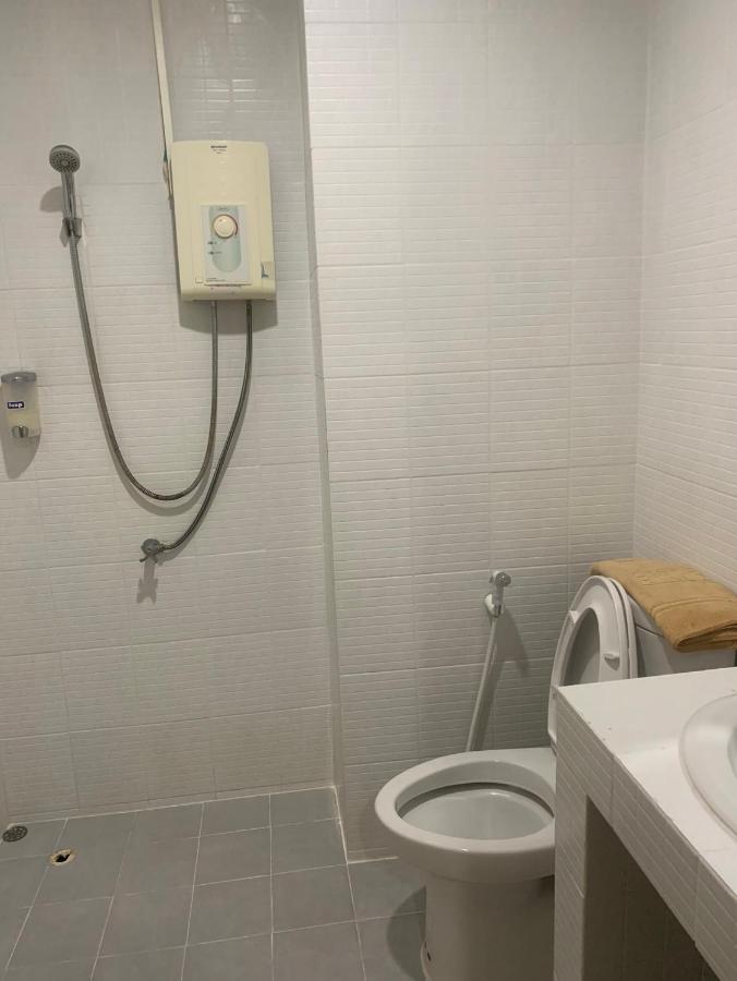 Lithai Guesthouse بيتسانولوك المظهر الخارجي الصورة